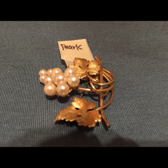 Brooch - Picture 4 of 4
